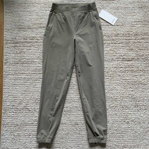 Lululemon Adapted State High-Rise Jogger Grey NWT Size 4